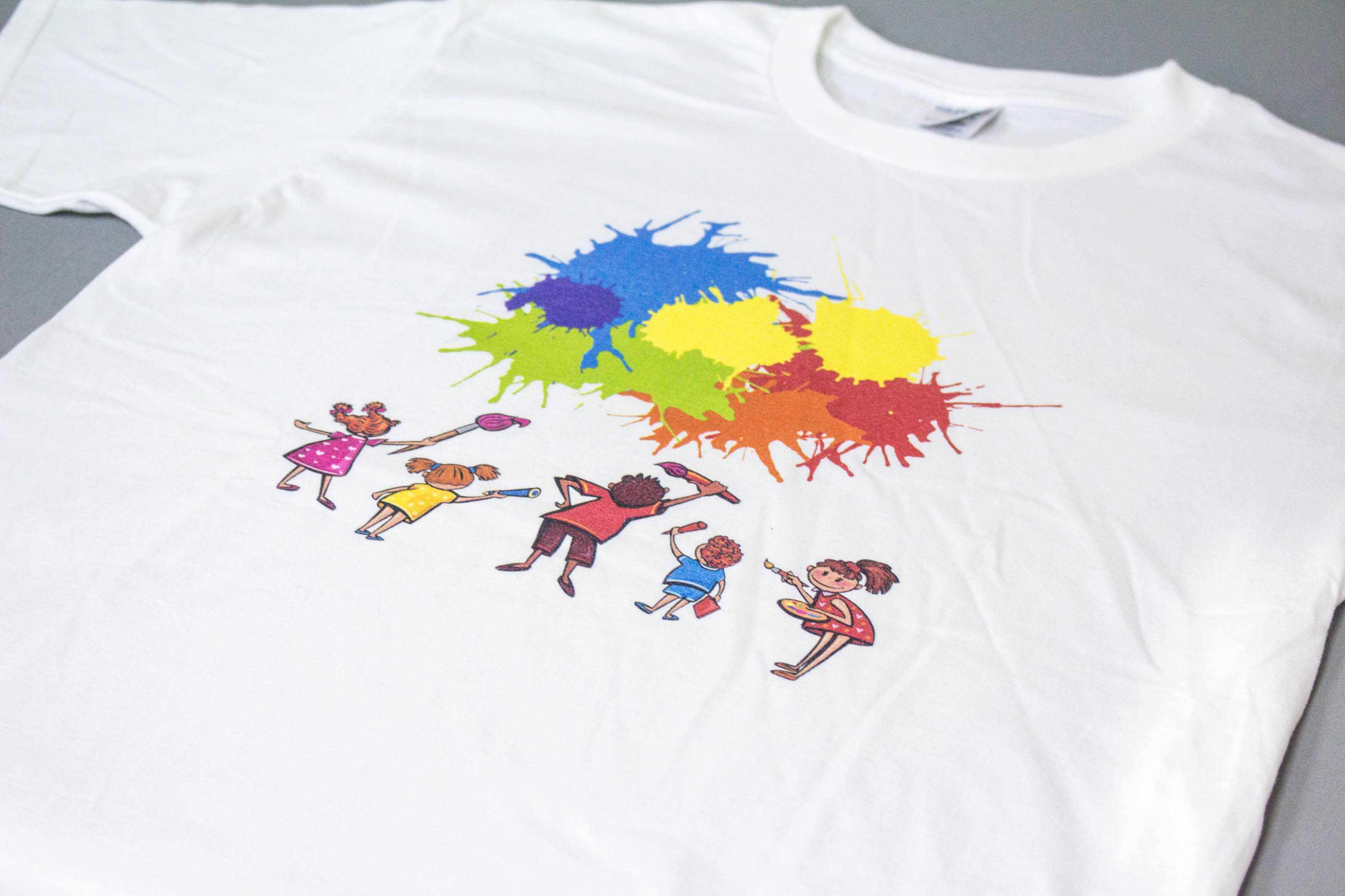 客製化T恤- 彩色塗鴉 客製化T恤的第2張圖(客製化公司制服、班服製作、團體服製作等示意或作品圖)