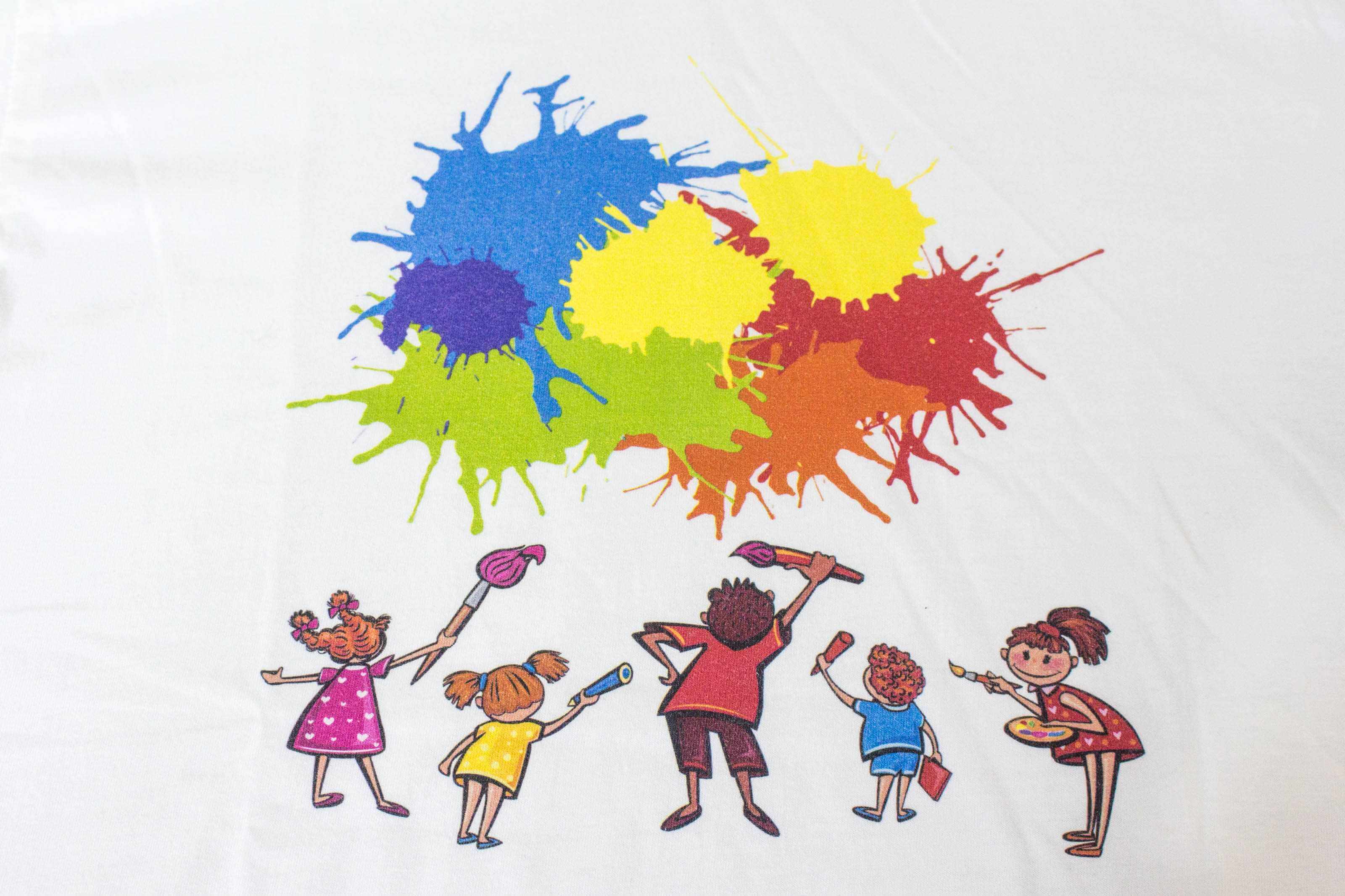 客製化T恤- 彩色塗鴉 客製化T恤的第3張圖(客製化公司制服、班服製作、團體服製作等示意或作品圖)