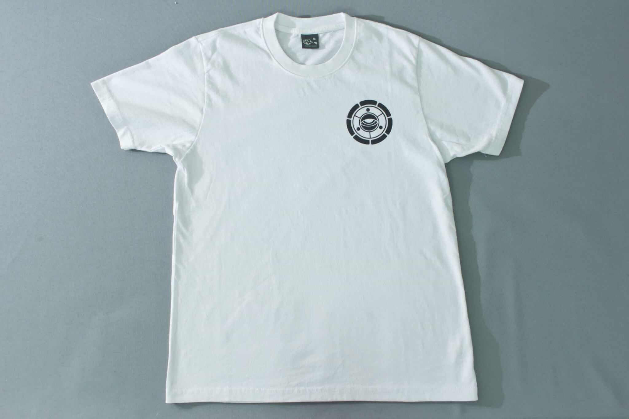 客製化T恤- SEVEN EYES (白色款)的第1張圖(客製化公司制服、班服製作、團體服製作等示意或作品圖)