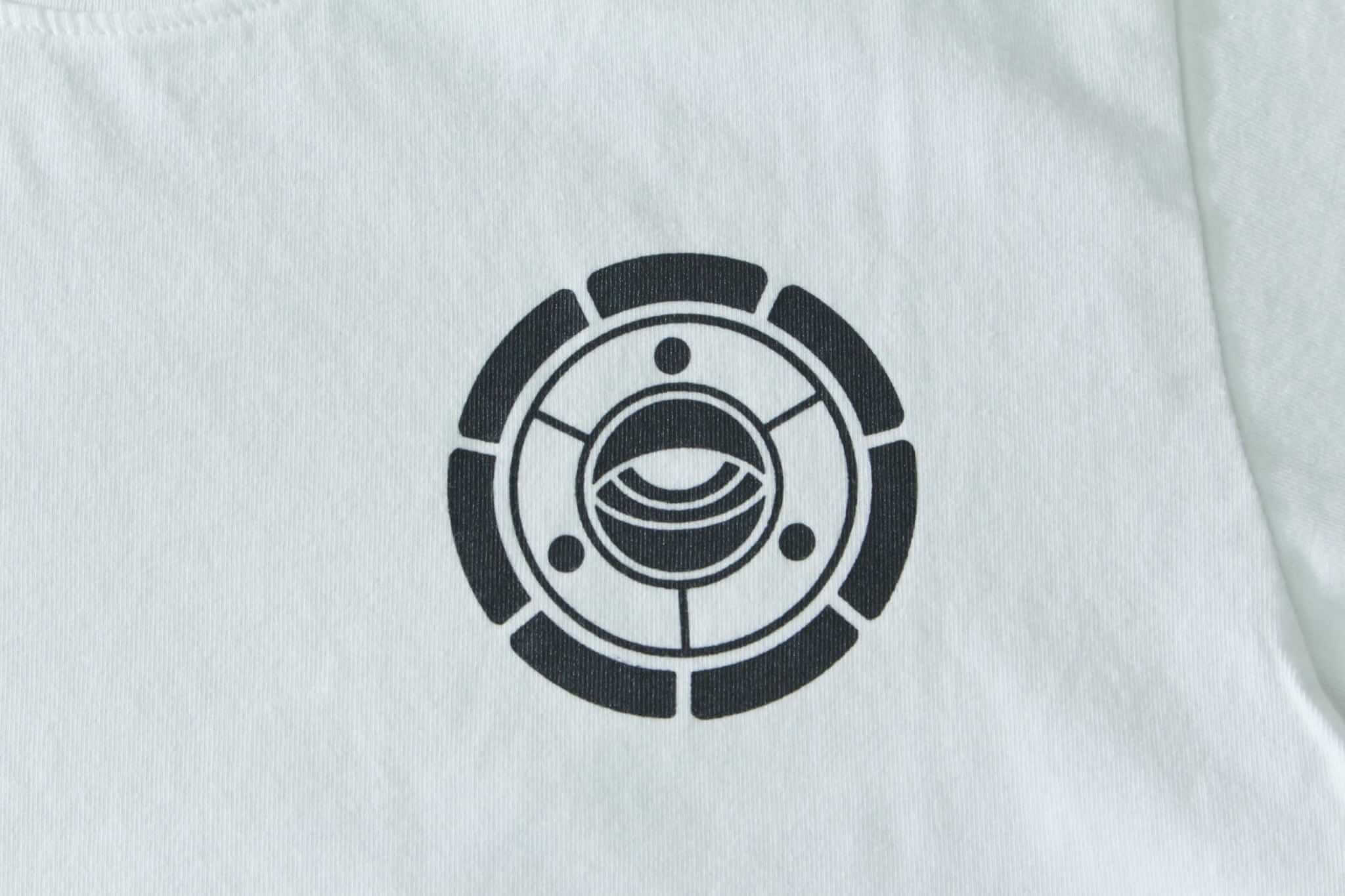 客製化T恤- SEVEN EYES (白色款)的第2張圖(客製化公司制服、班服製作、團體服製作等示意或作品圖)