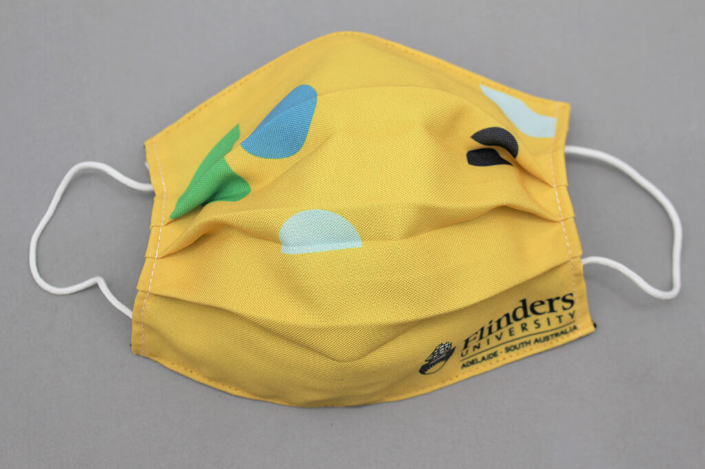 客製化口罩套:艾梅特澳洲留學移民的第3張圖(客製化公司制服、班服製作、團體服製作等示意或作品圖)