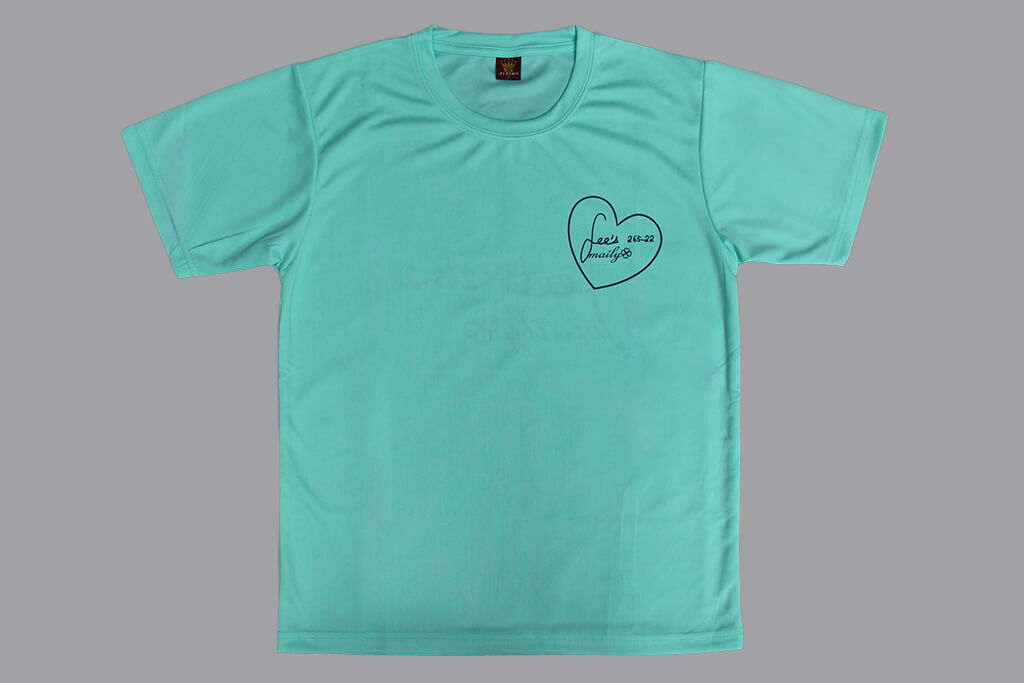 客製化圓領排汗T恤:Lee_s family的第1張圖(客製化公司制服、班服製作、團體服製作等示意或作品圖)