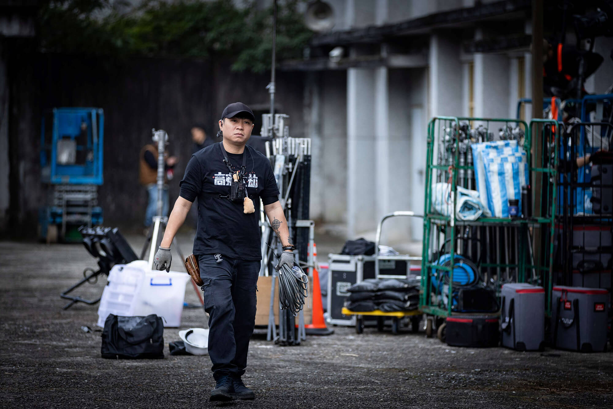 電影劇組穿著創八製衣客製工作服的幕後紀錄
