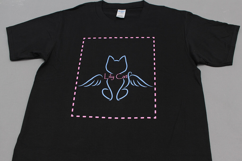客製化T恤- Lily Cat 客製化T恤的第2張圖(客製化公司制服、班服製作、團體服製作等示意或作品圖)