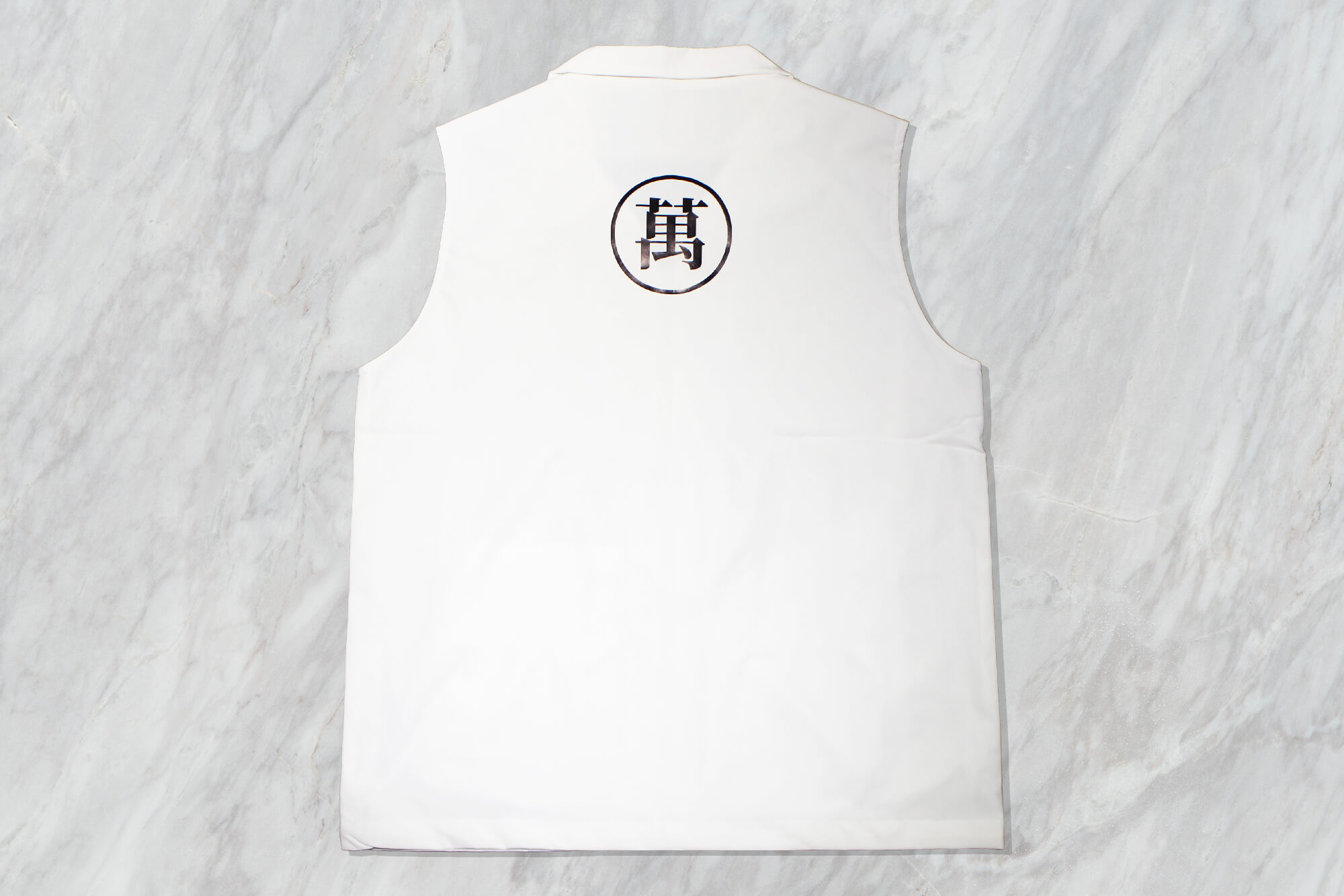 客製化背心外套:個人創作(萬)的第2張圖